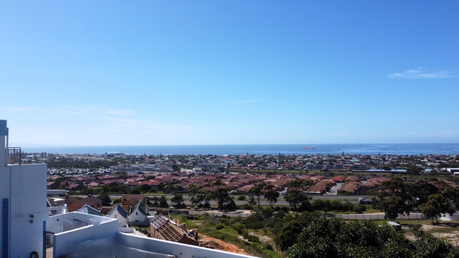 Commercial Property for Sale in Menkenkop Western Cape
